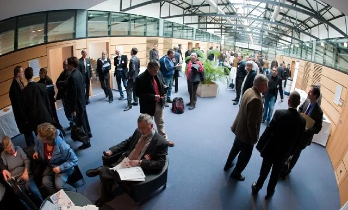 Sonderforum LICHT & ENERGIE bei der KOMCOM SÜD 2009: Eine einmalige Gelegenheit für Kommunen