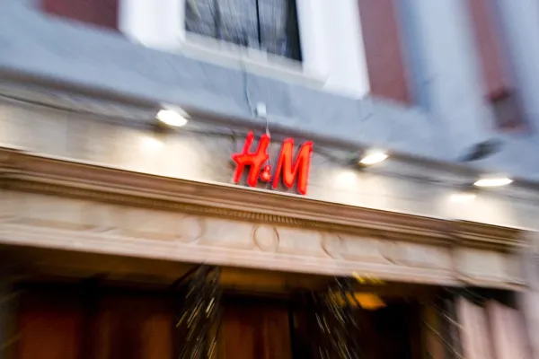Bild: Die Sievert Handel Transporte stattet Geschäfte von H&M aus