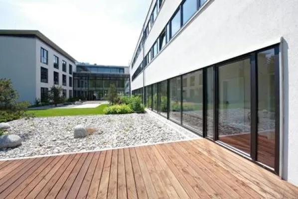 Bild: Hotel „fürstenfelder“ - Fensterprofile von Inoutic für eine stimmige Architektursprache