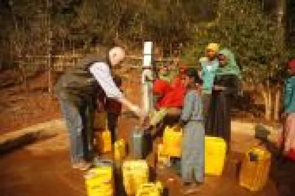 Bild: Menschen für Menschen: 2.000 Brunnen für Äthiopien