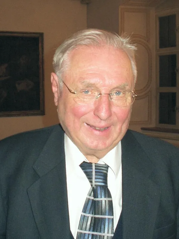Prof. Dr. Dr. h. c. Bernhard Casper (Freiburg/Br.)