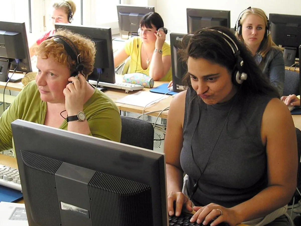 Unterricht in modern ausgestatteten Räumen