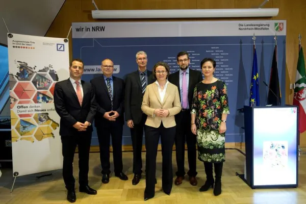 Bild: Ministerin Ina Scharrenbach ehrt Projekt EPICSAVE der Hochschule Bonn-Rhein-Sieg