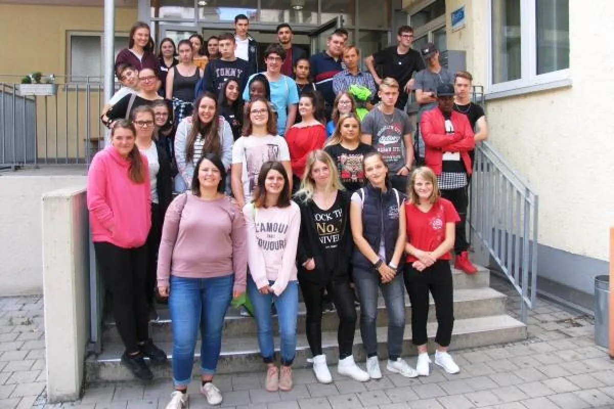 41 junge Frauen und Männer sind im RAZ Ulm in ihre Berufsvorbereitung oder -ausbildung gestartet.