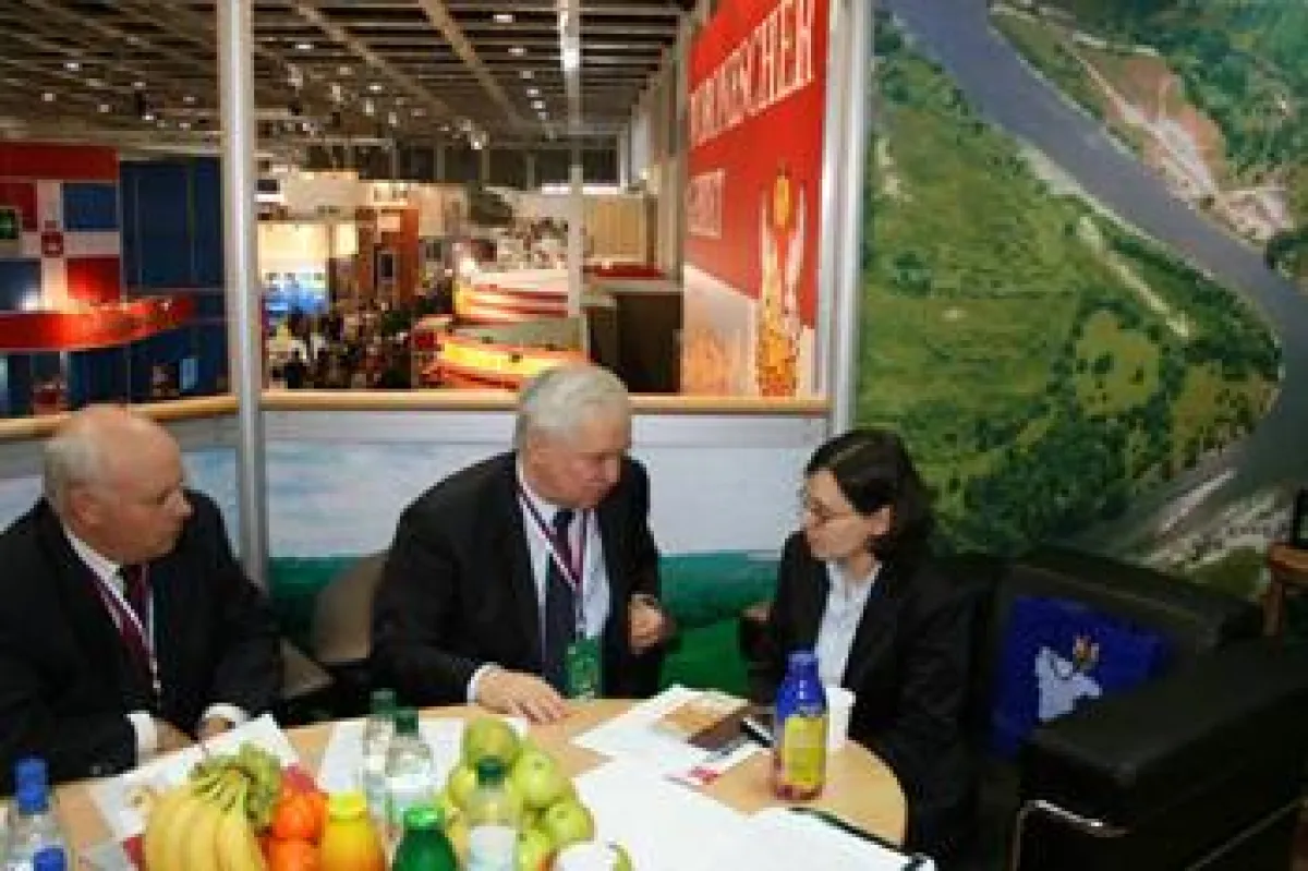 Gouverneur Kulakow Wladimir im Journalistengespräch/ IGW Berlin 2008