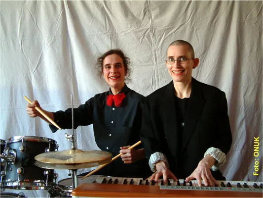 Bild: Musikkabarett-Uraufführung zum Mozartjahr 2006
