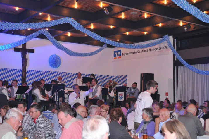 Bild: 10. Hangelarer Oktoberfest am 26.09.2015