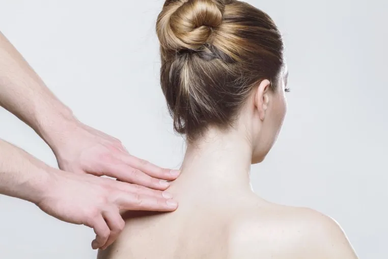 Bild: Die manuelle Therapie in der Physiotherapie