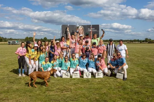 Bild: Vier Polo-Ladies siegten beim ELASTEN® Ladies Cup vom 16.-18.07.2021 im PoloPark Berlin