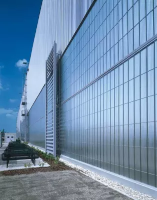 Effizienter Sonnenschutz für Profilglas Bild: Effizienter Sonnenschutz für Profilglas