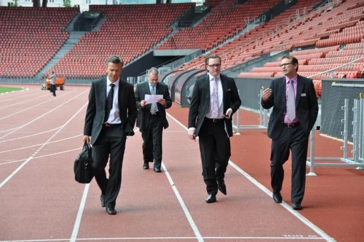 Sicher am Ball bleiben - da Security Forum findet im WM Jahr in Fußballstadien statt
