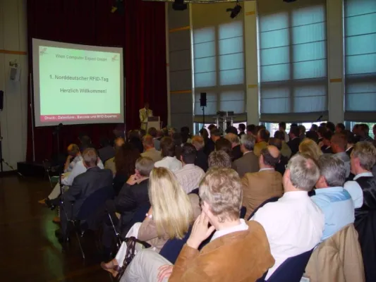 1. Norddeutscher RFID-Tag ein voller Erfolg – Über 100 Teilnehmer aus Industrie und Handel besuchen REWE-RFID-Testlabor Bild: 1. Norddeutscher RFID-Tag ein voller Erfolg – Über 100 Teilnehmer aus Industrie und Handel besuchen REWE-RFID-Testlabor
