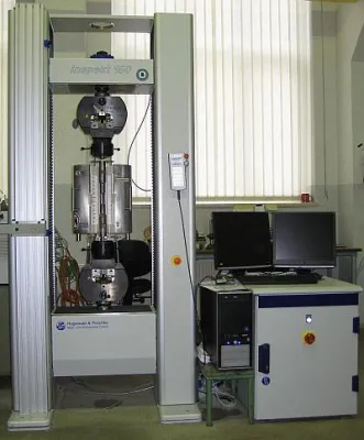 TÜV Nord MPA modernisiert Prüftechnik: Zugprüfmaschine ermöglicht Hochtemperaturversuche nach neuer DIN-Norm Bild: TÜV Nord MPA modernisiert Prüftechnik: Zugprüfmaschine ermöglicht Hochtemperaturversuche nach neuer DIN-Norm