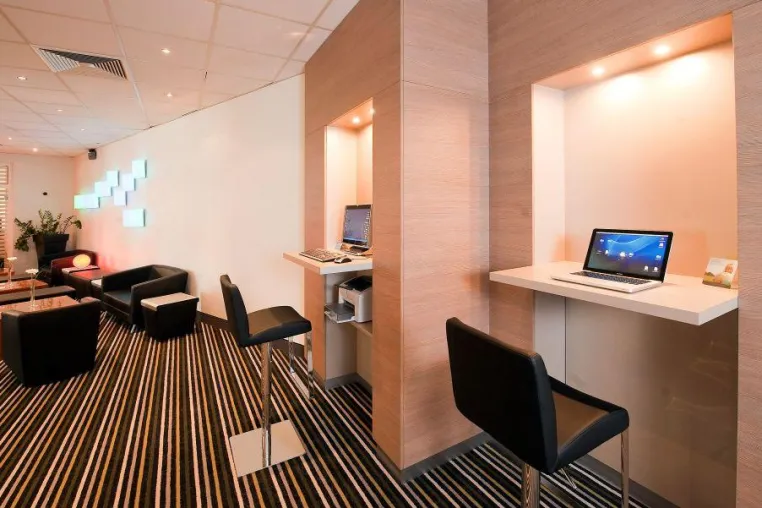 Park Inn Hannover - Umbau und Neugestaltung des 750 Quadratmeter großen Tagungsbereich abgeschlossen Bild: Park Inn Hannover - Umbau und Neugestaltung des 750 Quadratmeter großen Tagungsbereich abgeschlossen