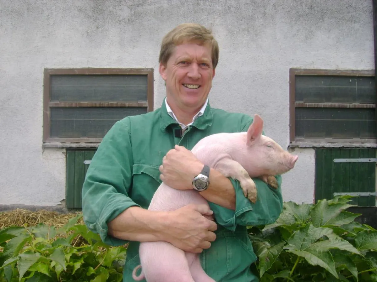 Der Pfälzer Landwirt Eberhard Hartelt bürgt für Qualität vom Bauernhof.