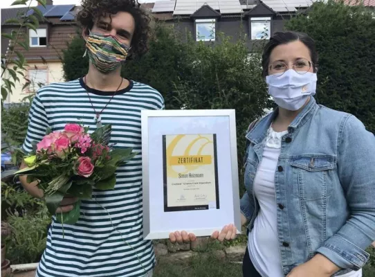 Bild: Gehörloser Medizinstudent der Universität Mai10nz geehrt: Simon Heizmann erhält Graeme Clark Stipendium
