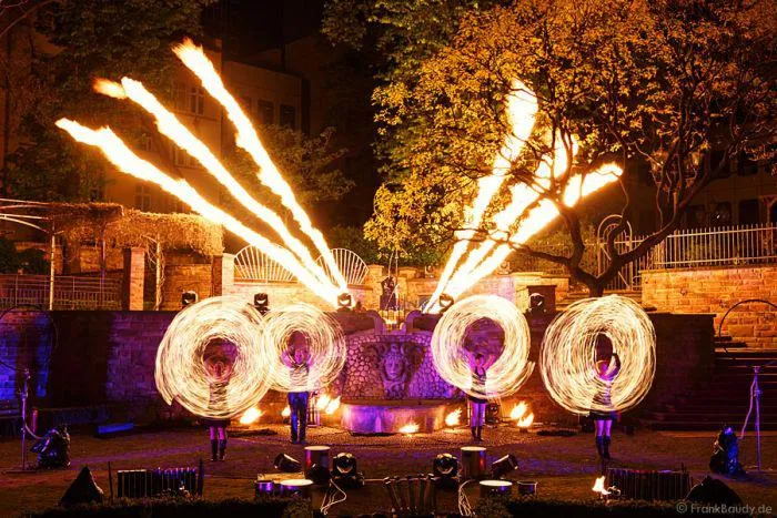 Bild: Keine Angst vor Feuershows