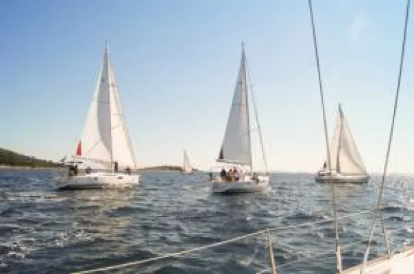 Segel-Event "Charterweek" macht die Kanaren als angesagtes Segelrevier bekannt Bild: Segel-Event "Charterweek" macht die Kanaren als angesagtes Segelrevier bekannt