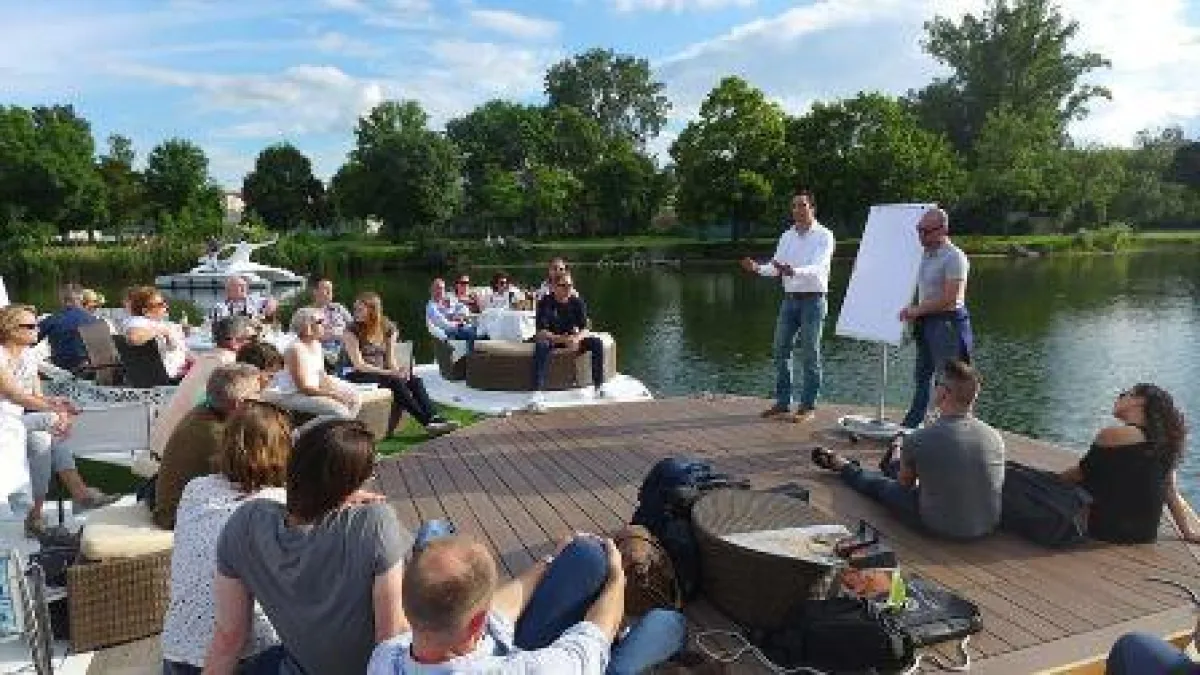 Seminar am Wasser_Copyright Schinakl Bootsvermietung