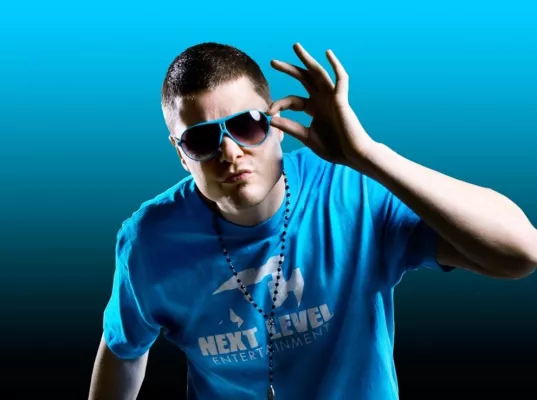 „DJ D-Tale“ Juror beim DJ TOOLS AWARD 2010 Bild: „DJ D-Tale“ Juror beim DJ TOOLS AWARD 2010