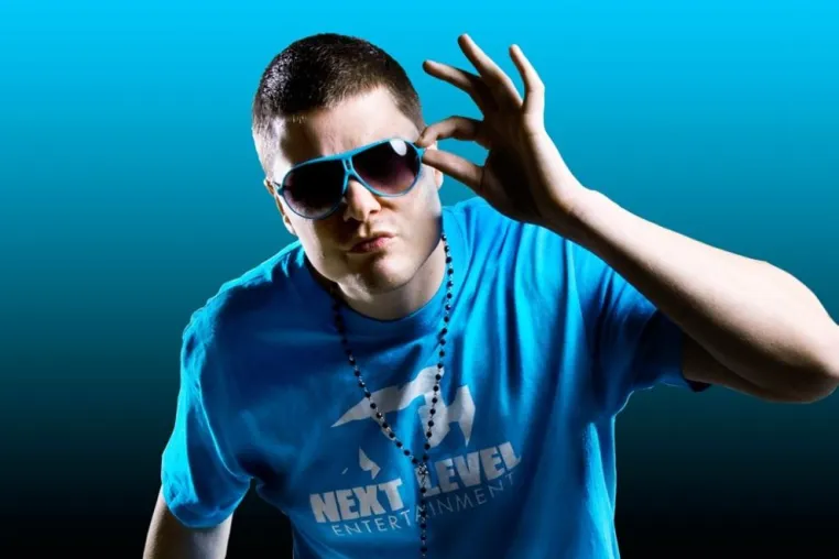 „DJ D-Tale“ Juror beim DJ TOOLS AWARD 2010 Bild: „DJ D-Tale“ Juror beim DJ TOOLS AWARD 2010
