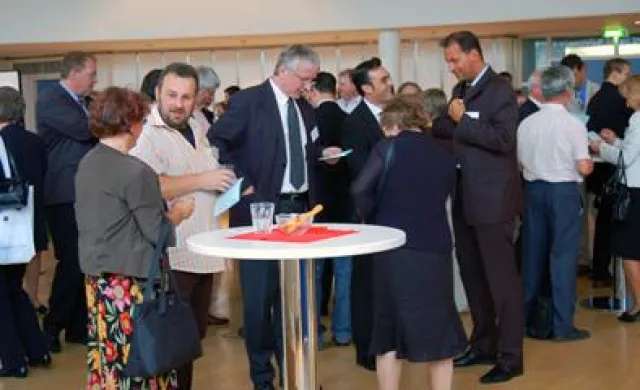 Networking nach Feierabend - Visitenkartenparty in Friedberg Bild: Networking nach Feierabend - Visitenkartenparty in Friedberg