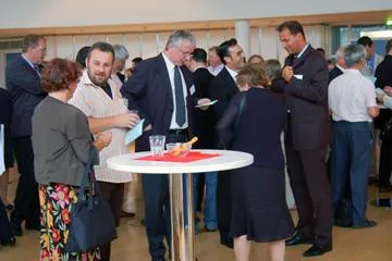 Bild: Networking nach Feierabend - Visitenkartenparty in Friedberg