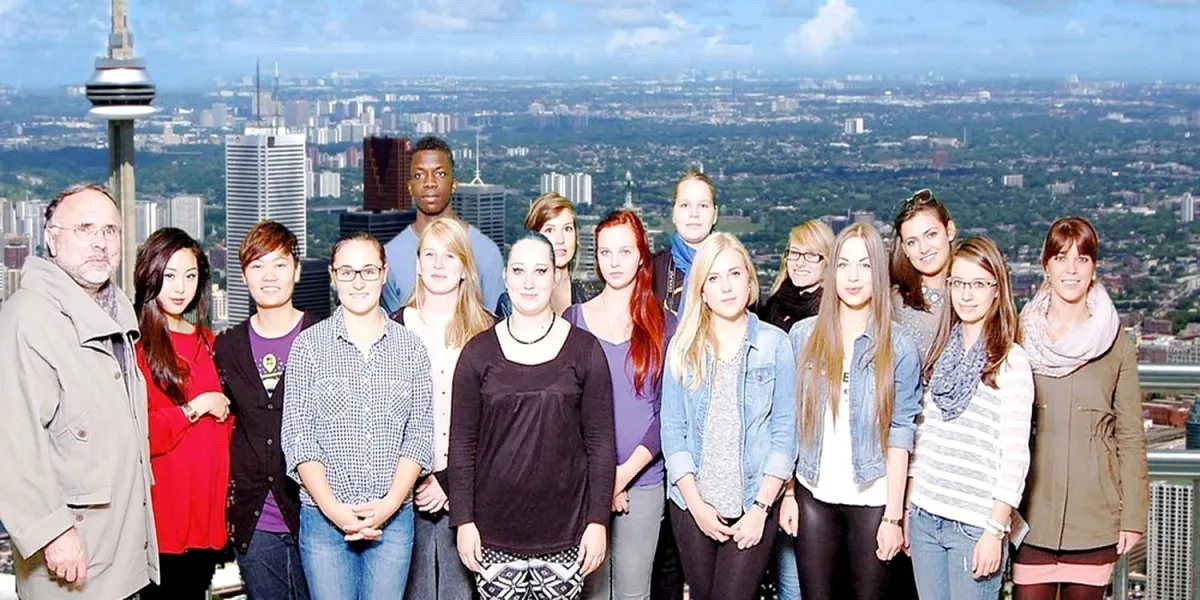 Schüleraustausch Kanada: Berliner Schülergruppe in Toronto (Foto: Stiftung Völkerverständigung)
