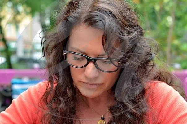 Bild: Christine Neubauer liest am 28. Oktober 2011 beim „Vollack Leseherbst“ über das „Unvermögen von Mann und Frau“
