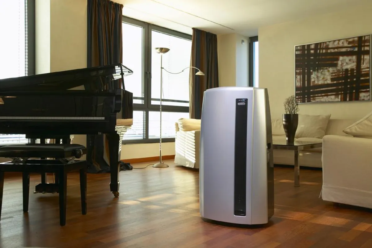 (Foto: De'Longhi) Das neue De'Longhi Klimagerät PAC T 06 ÖKO ist ein echter Eye-Catcher in jedem Wohnraum