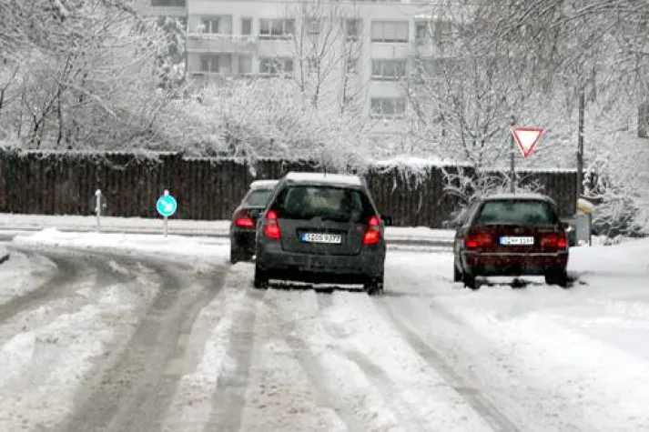 Bild: Antiblockiersystem hilft auf Schnee nur eingeschränkt