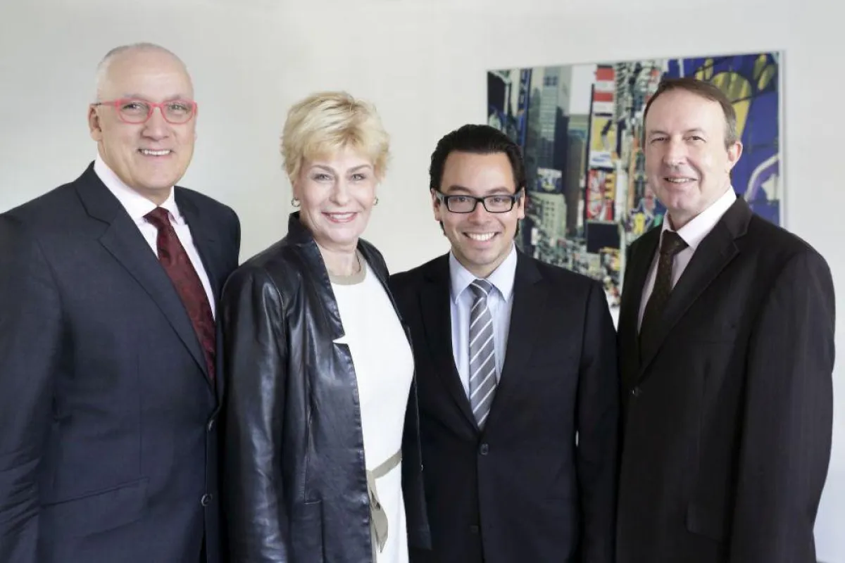 intelliExperts: Falk Janotta, Inge Poths (beide Geschäftsführer), Ramón Quintana, Rainer Schediwak