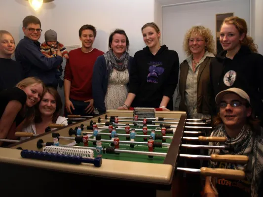 Bild: Neuer Kickertisch für Jugendtreff in Untermenzing