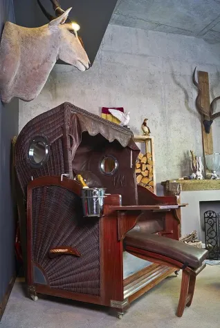 Bild: Luxury Leather präsentiert den Leder Strandkorb erstmalig auf dem deutschen Markt