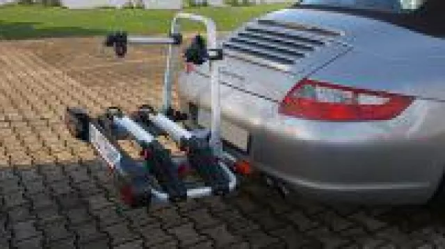 Abnehmbare Heckträgeraufnahme für den Porsche 911 Carrera 977 bei www.ahk-preisbrecher.de Bild: Abnehmbare Heckträgeraufnahme für den Porsche 911 Carrera 977 bei www.ahk-preisbrecher.de