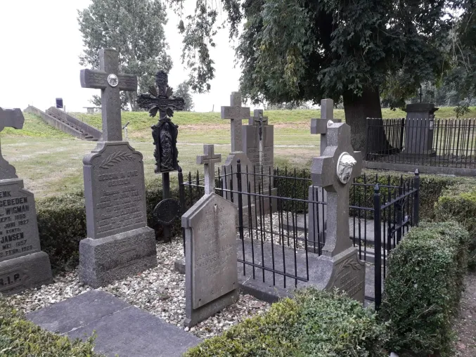 Hilfe für Hinterbliebene bei der Trauerbewältigung – www.deintodundich.blog Bild: Hilfe für Hinterbliebene bei der Trauerbewältigung – www.deintodundich.blog