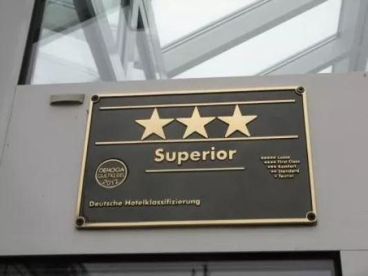 Bild: Drei Sterne und das Prädikat "Superior" für das Best Western Atrium Hotel