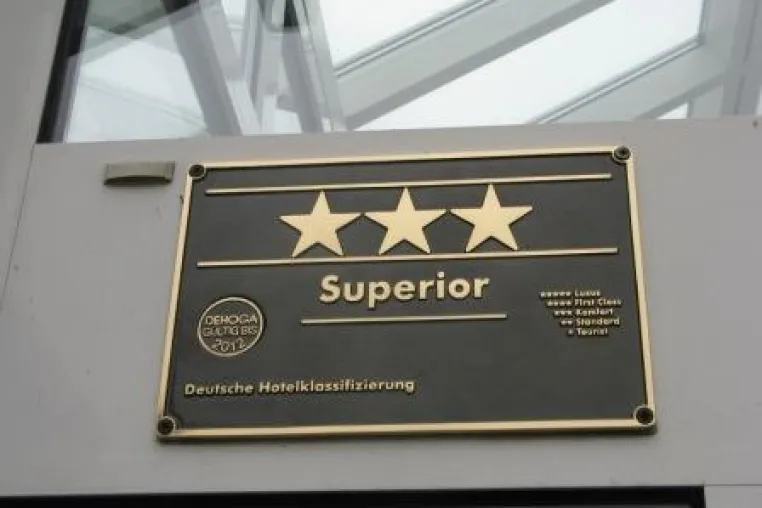 Drei Sterne und das Prädikat "Superior" für das Best Western Atrium Hotel Bild: Drei Sterne und das Prädikat "Superior" für das Best Western Atrium Hotel
