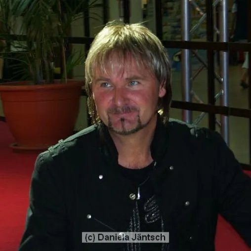 Bild: Nik P. präsentierte sein neues Album "Lebenslust und Leidenschaft" auf der Centerpromotiontour in Halle