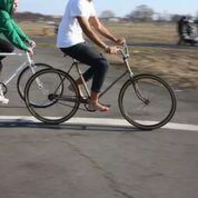 Bild: Radpedale für alle Beach-Cruiser - Ob barfuss oder mit Flipflops, so geht es sicher zum Strand