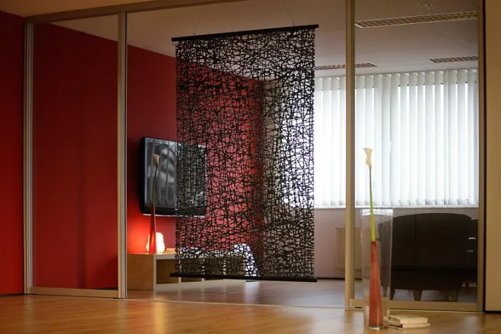 Japanische Papiernetze teilen Räume Bild: Japanische Papiernetze teilen Räume
