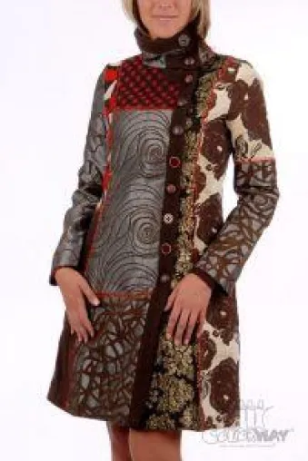 Aktuelle Herbst/Winter Kollektion von Desigual online Bild: Aktuelle Herbst/Winter Kollektion von Desigual online