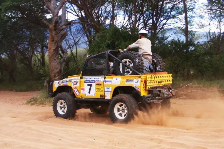 Bild: Offroad Rallye im Land der Samburu