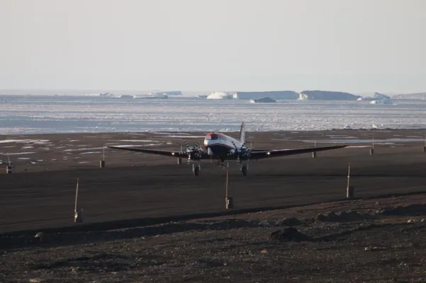 Polar 6 erreicht als erstes deutsches Forschungsflugzeug den Nordpol Bild: Polar 6 erreicht als erstes deutsches Forschungsflugzeug den Nordpol