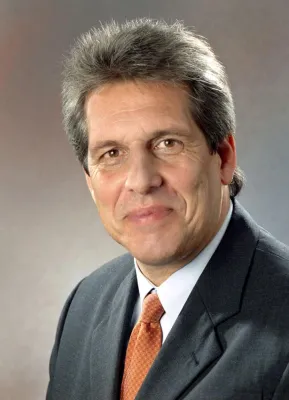 Wolfgang Gottmann wird Geschäftsführer der HonorarKonzept GmbH Bild: Wolfgang Gottmann wird Geschäftsführer der HonorarKonzept GmbH