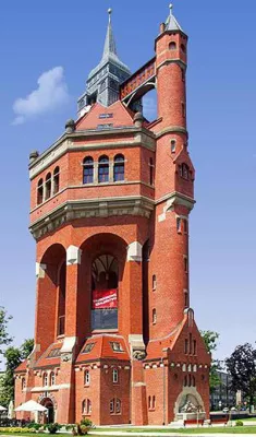Bild: Wahrzeichen von Breslau, der Wasserturm steht zum Verkauf