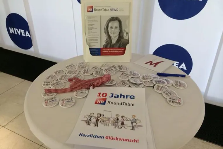 HR-RoundTable feiert 10 Jahre erfolgreiche Vernetzung auf der Messe „Zukunft Personal“ Bild: HR-RoundTable feiert 10 Jahre erfolgreiche Vernetzung auf der Messe „Zukunft Personal“