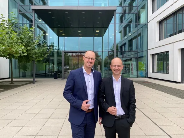 QUALITÄT DIE WÄCHST DIE FIRMA STAPLERKÖNIG GMBH ZIEHT VOM LAND IN DIE STADT Bild: QUALITÄT DIE WÄCHST DIE FIRMA STAPLERKÖNIG GMBH ZIEHT VOM LAND IN DIE STADT