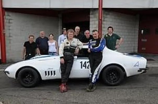 Bild: Peter Scharmach und Wolfgang Krahn durch technischen Defekt beim Spa Summer Classic 4h Rennen gestoppt