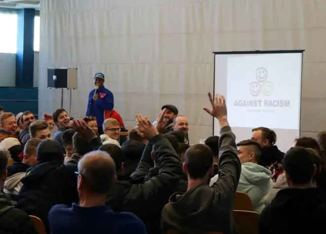 Bild: 2schneidig begeistert Berufsschüler in der Oberpfalz